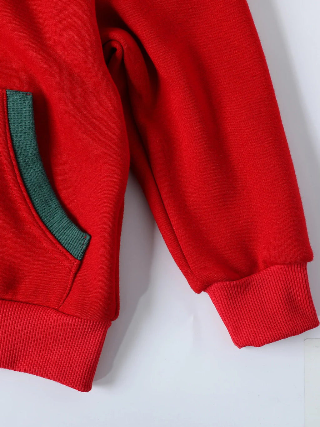 Christmas boy hooded sweatshirt with red snowflake print and pocket opening placket, outdoor casual autumn and winter sweatshirt